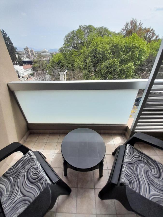סלטה Departamento Centrico Plaza Alvarado Con Cochera מראה חיצוני תמונה